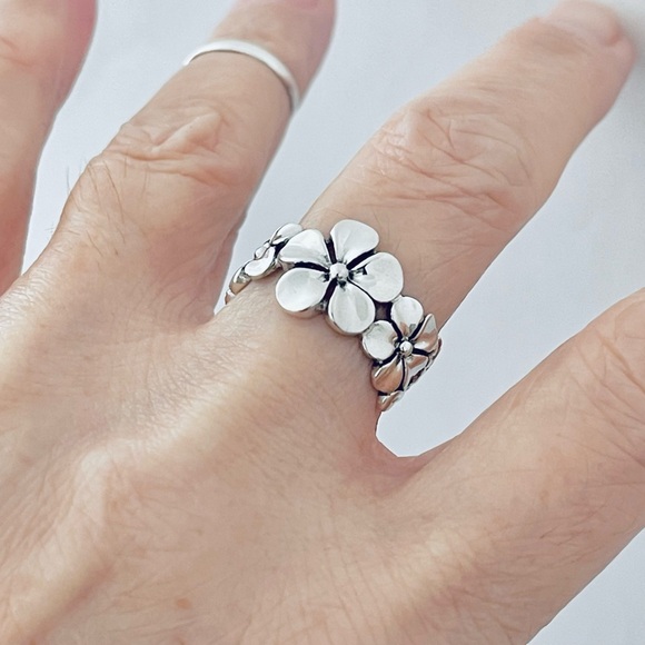 🌺TOP SELLER 🌺Silver 3 Plumeria Flower Ring with Leaves, Hawaii Jewelry Rings - Picture 3 of 16